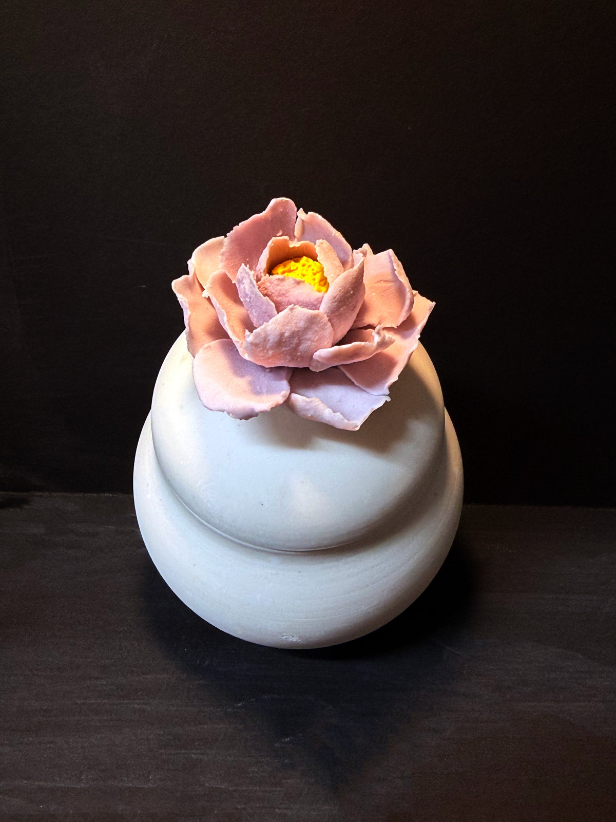 花時 茶倉 Blooming Moment flower porcelain tea storage jar